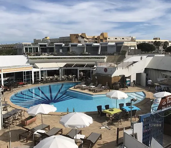 Luxe Village Naturiste Zebra Apartman *